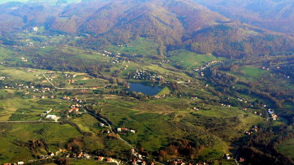 Penzion Tajch Nova Bana Εξωτερικό φωτογραφία